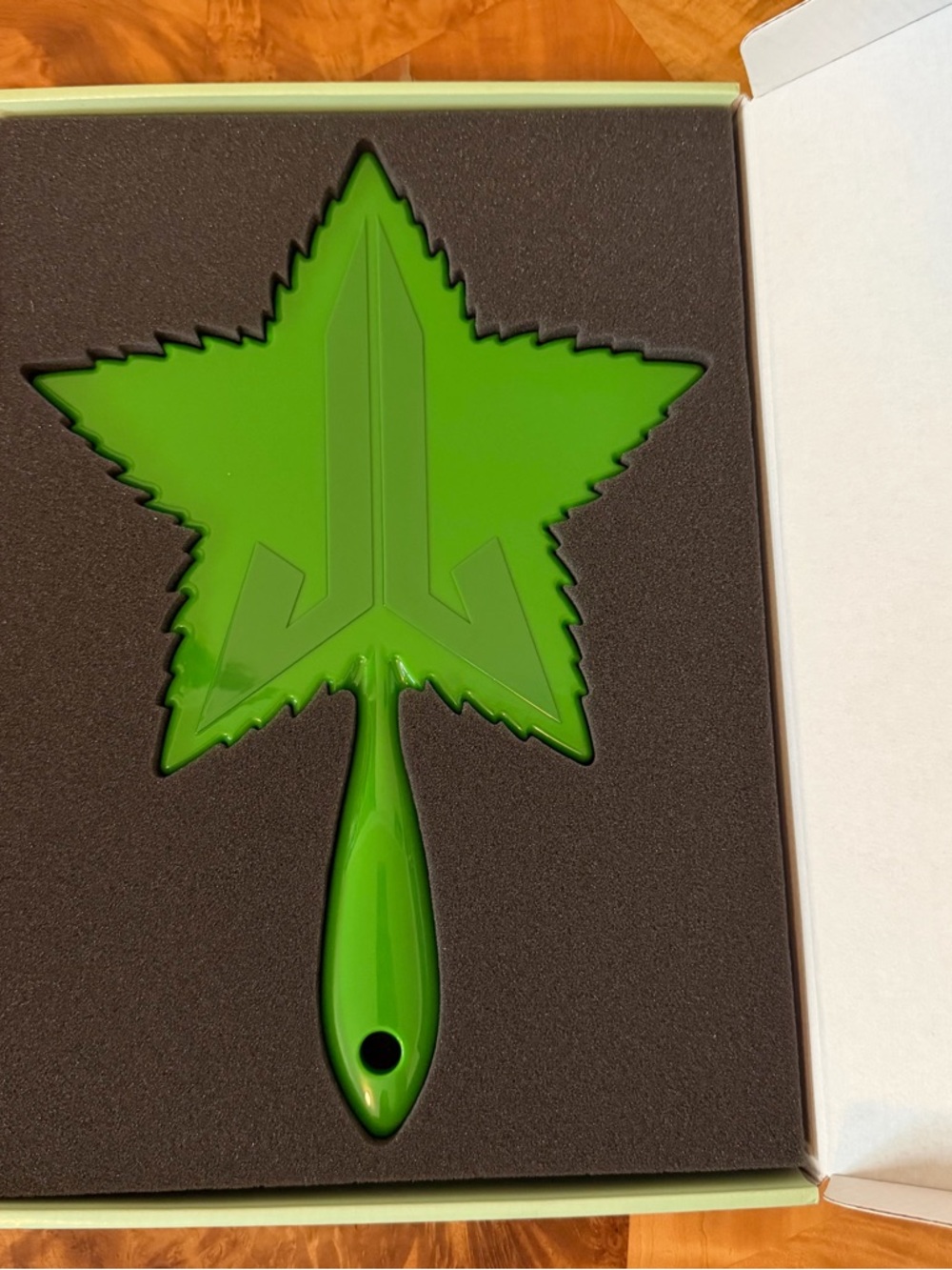 Jeffree Star 420 Hand Mirror Green Leaf Limited Edition New In Box